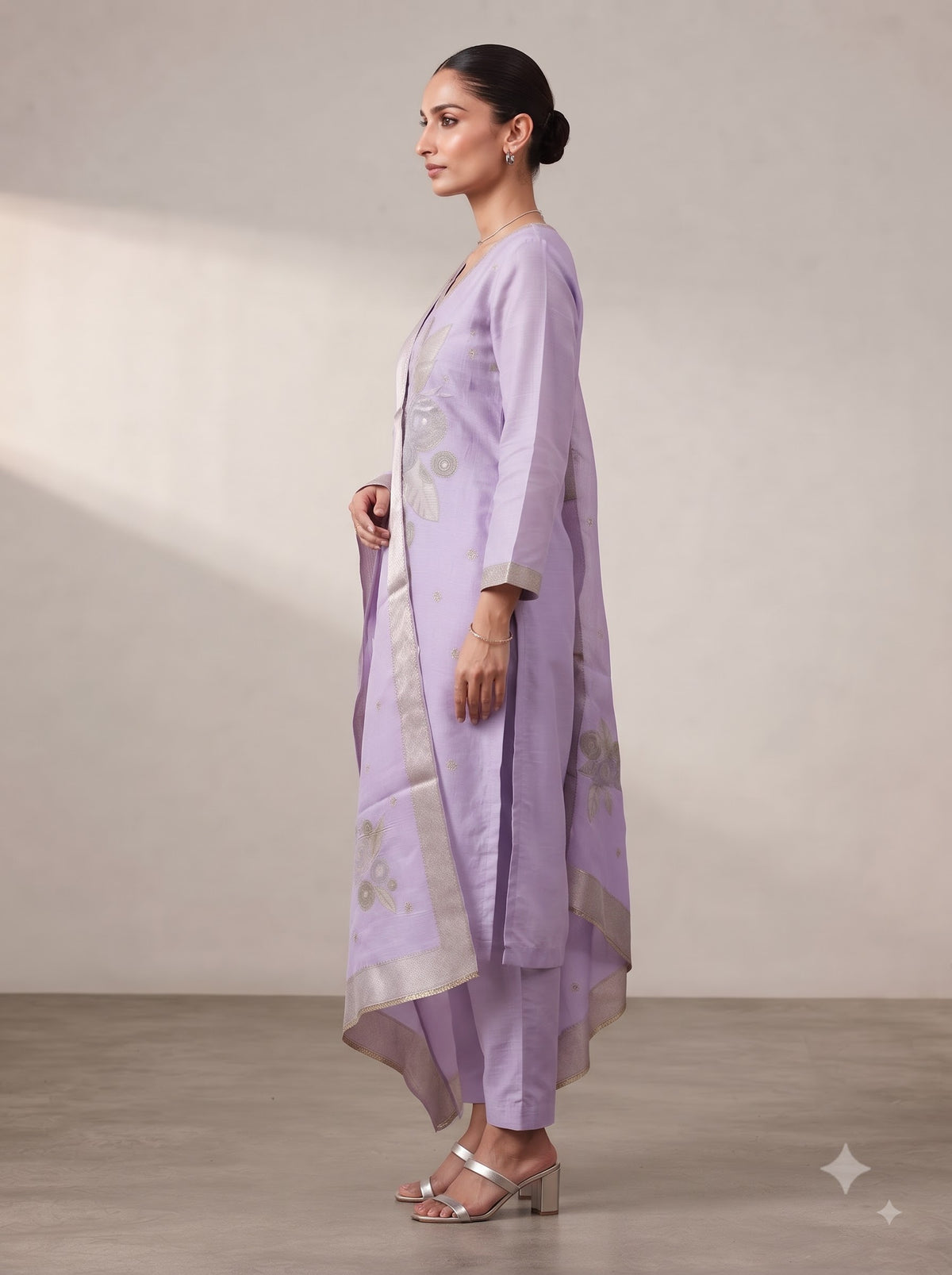 Viscose Suit with Premium Jacquard Zari Work