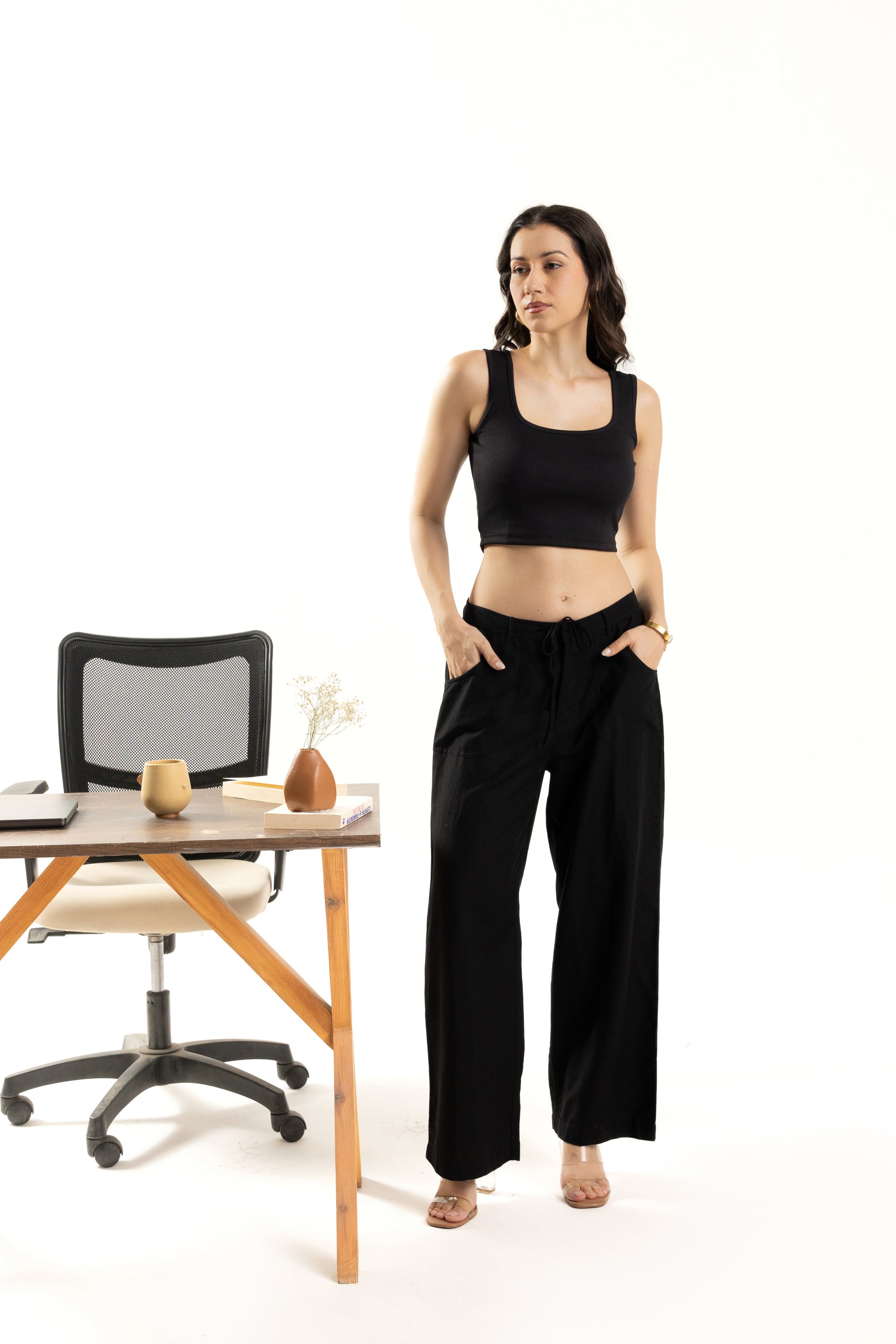 Black Sleeveless Square Neck Crop Top For Women