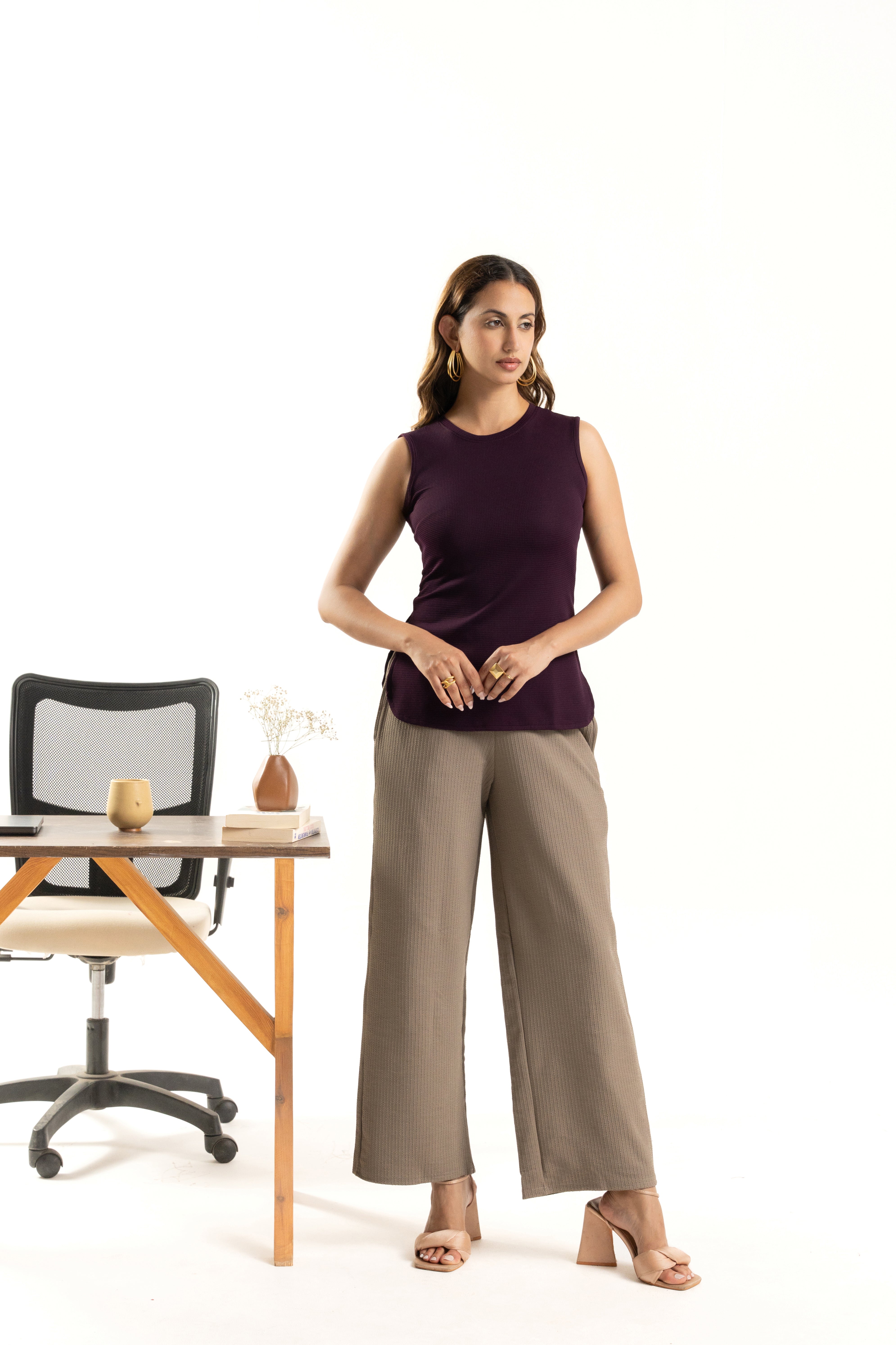 Wine Sleeveless Curve Hem Top For Women